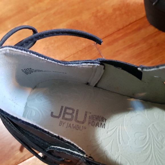 JBU Evelyn Encore Memory Foam Ankle Booties - Picture 5 of 6